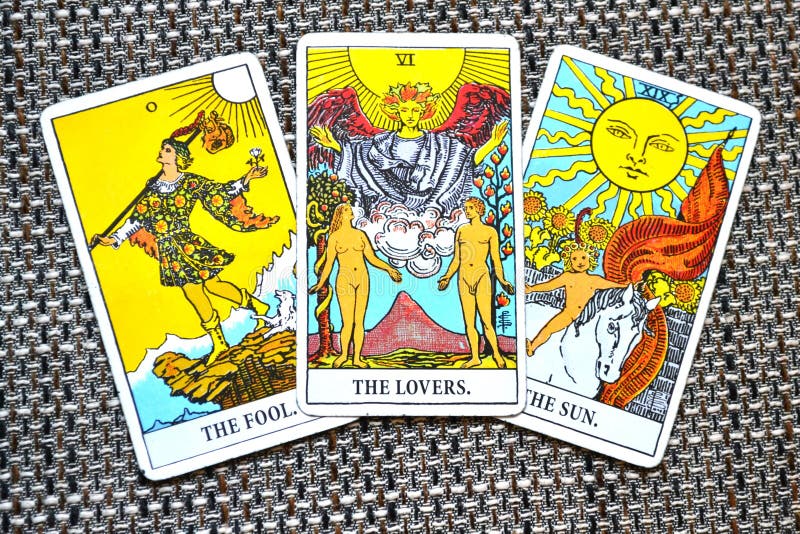 SPECIAL LOVE TAROT READING