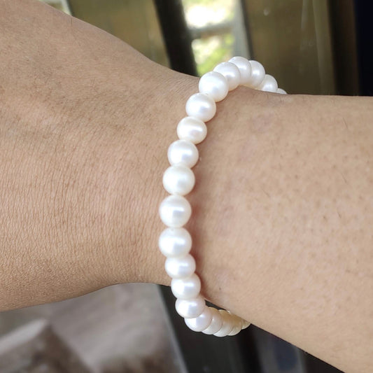 Natural freshwater pearl bracelet 
Real pearl bracelet 
Pearl bracelet 
Natural pearl bracelet 